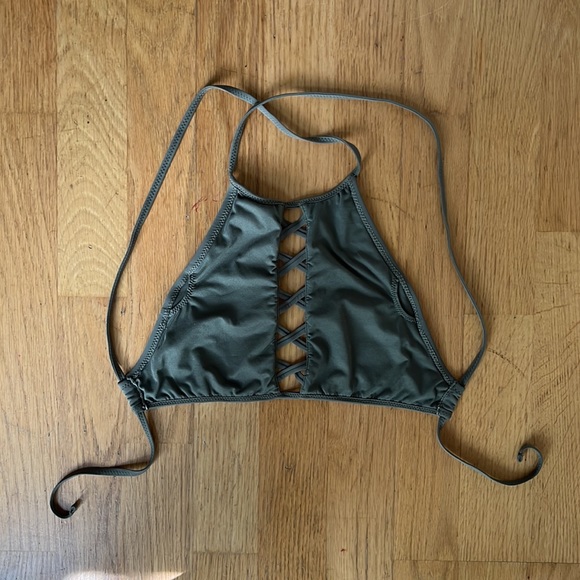 Swim suit top - Picture 3 of 5